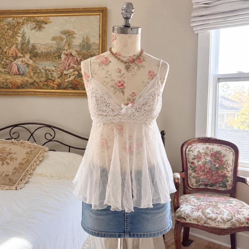 white lace babydoll top  mayela size large sheer flowy white babydoll top